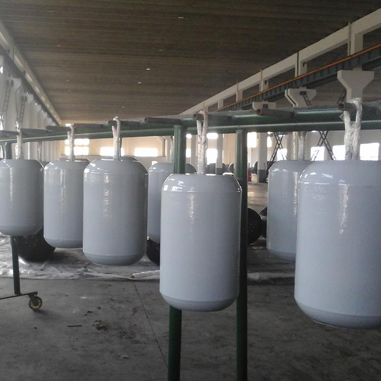 噴涂聚脲需要專業(yè)的聚脲設(shè)備嗎？